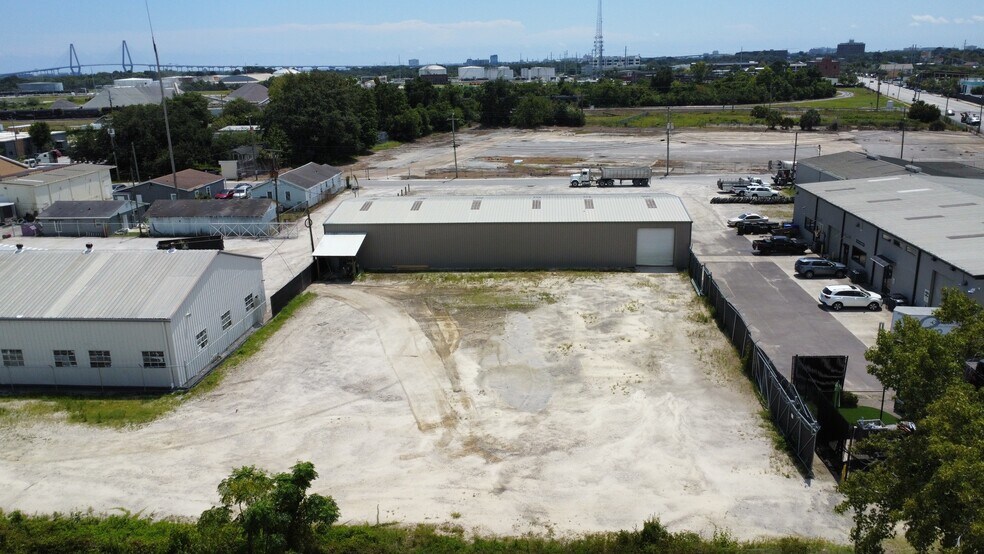 More Photos Of 2030 Herbert St, Charleston Industrial For Lease