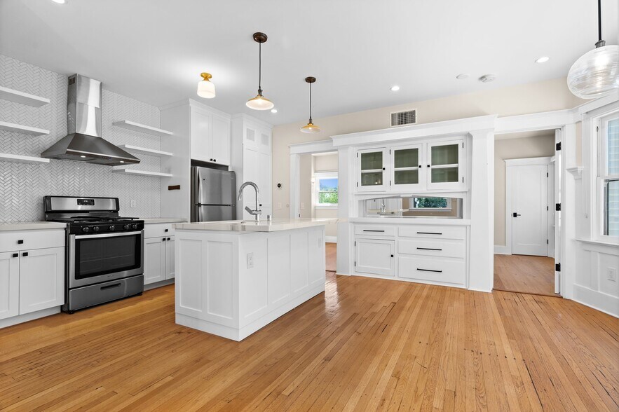 More Photos Of 1140 Lemoyne St, Los Angeles Apartments For Sale