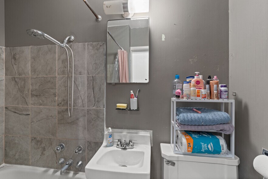 More Photos Of 903 W Spofford Ave, Spokane Apartments For Sale