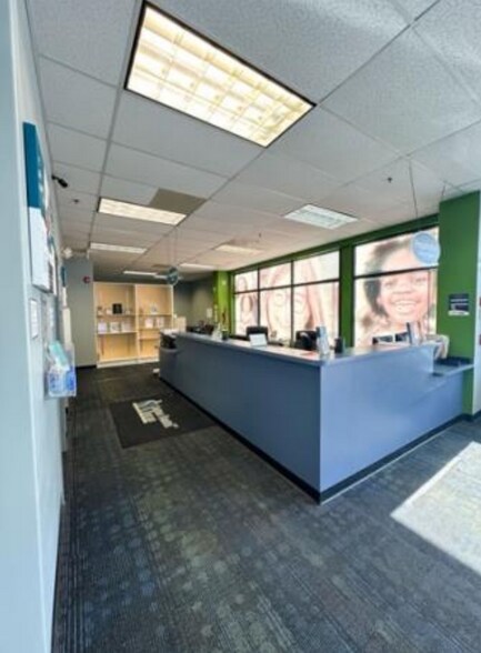 More Photos Of 1870-1888 Main St, Hartford Storefront For Lease