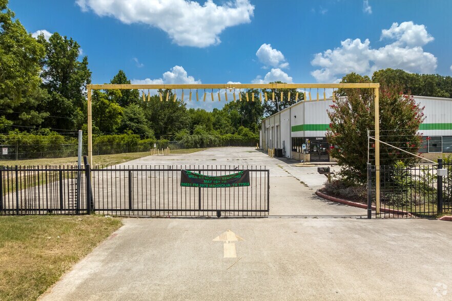 More Photos Of 32000 State Highway 249, Pinehurst Warehouse For Lease