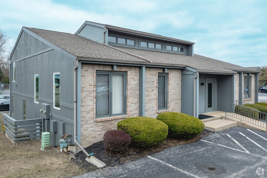 More Photos Of 6800 W Central Ave, Toledo Office For Sale