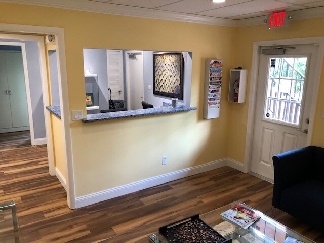 More Photos Of 1000 Tamiami Trl N, Naples Medical For Lease