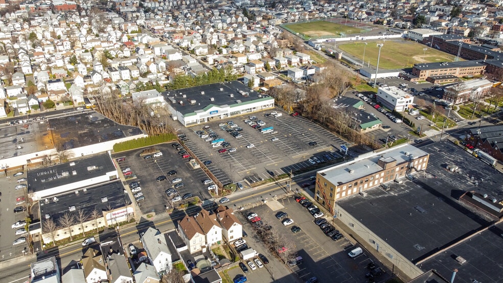 More Photos Of 59 Outwater Ln, Garfield Unknown For Lease