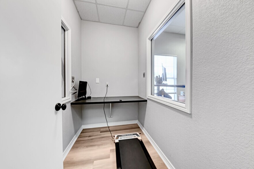 More Photos Of 1492 S Seguin Ave, New Braunfels Medical For Lease