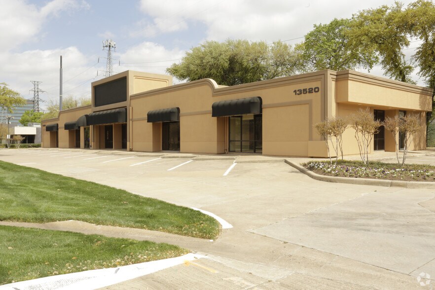 More Photos Of 13520 Dallas Pky, Dallas Unknown For Lease