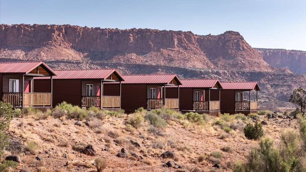 More Photos Of 2523 UT-24, Torrey Hotel For Sale