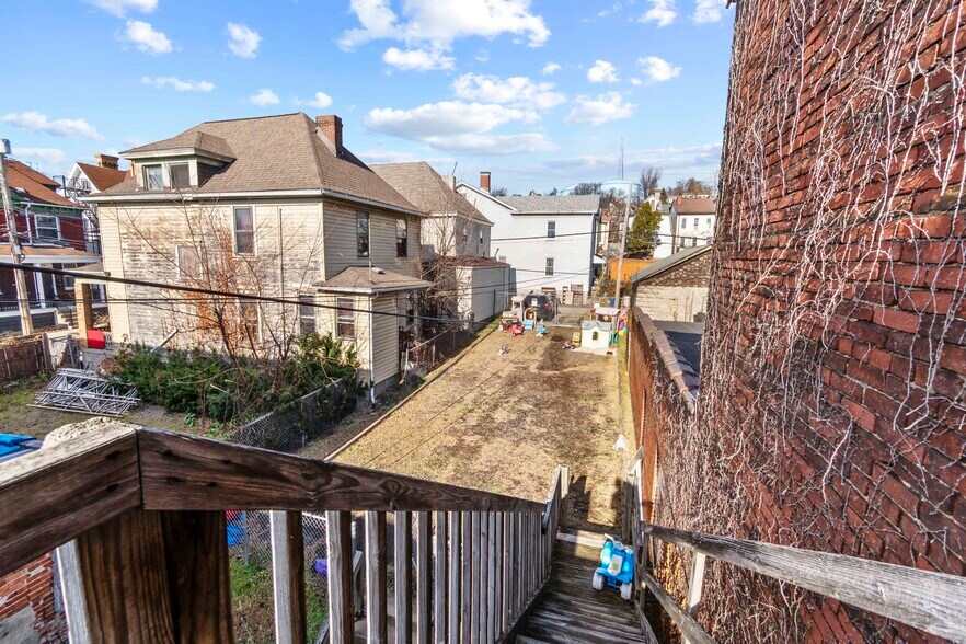 More Photos Of 705 E Warrington Ave, Pittsburgh Office Residential For Sale