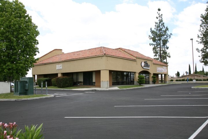 More Photos Of 3300-3504 Stine Rd, Bakersfield Unknown For Lease