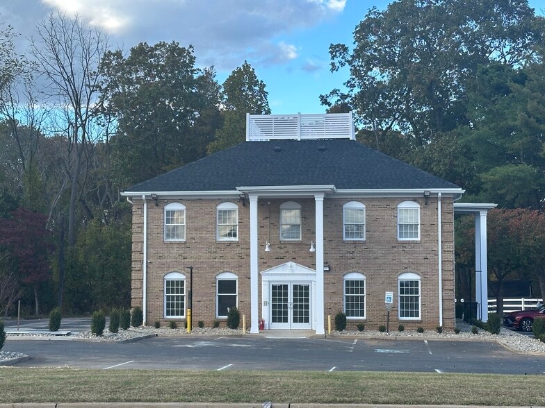 More Photos Of 440 State Route 34, Colts Neck Loft Creative Space For Lease