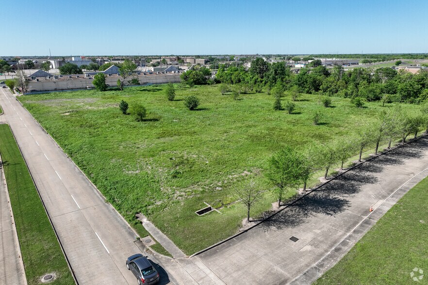 More Photos Of Hwy 6, Houston Land For Sale