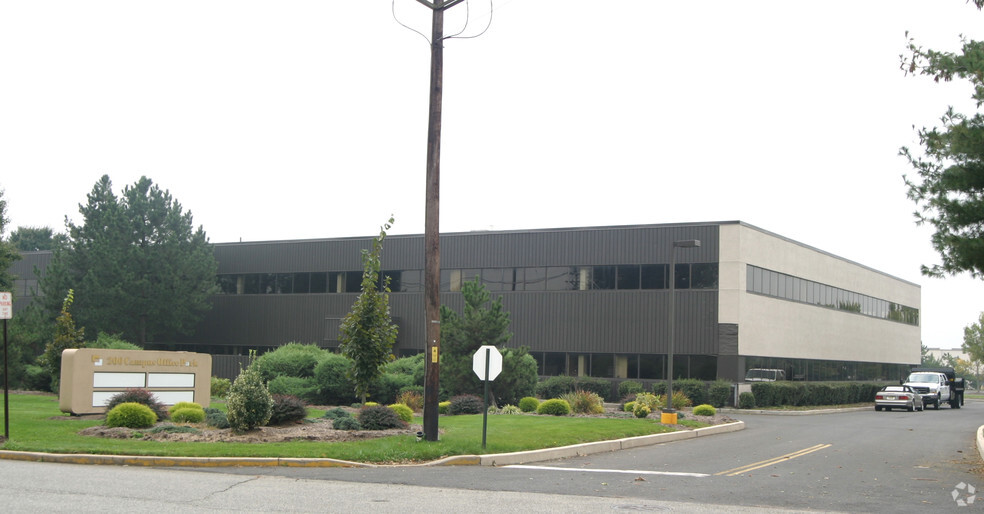 Primary Photo Of 200 Campus Dr, Somerset Telecom Hotel Data Hosting For Lease