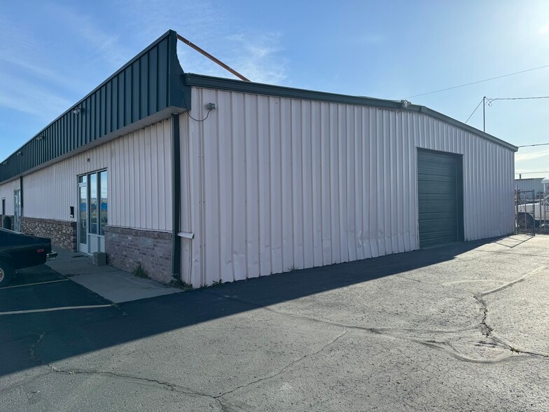 More Photos Of 2458 I 70 Business Loop, Grand Junction Service For Lease