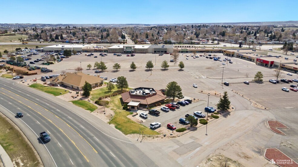 More Photos Of 3609 E Lincolnway, Cheyenne Restaurant For Sale