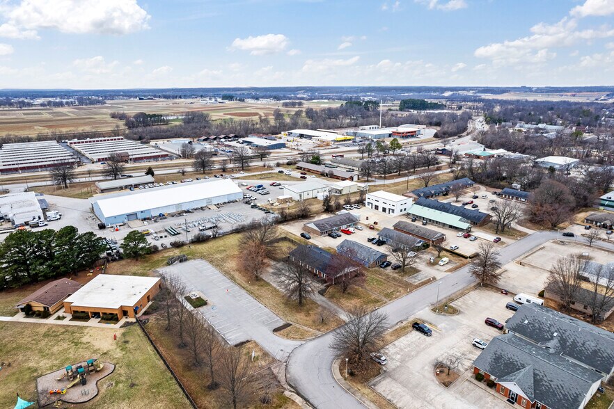 More Photos Of 71 Colt Square Dr, Fayetteville Loft Creative Space For Sale