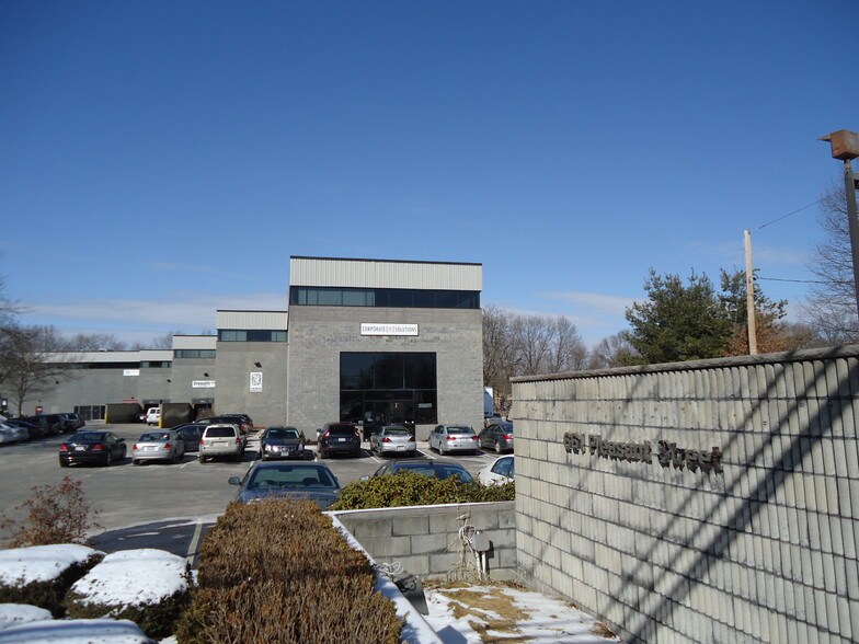 More Photos Of 661 Pleasant St, Norwood Research And Development For Lease