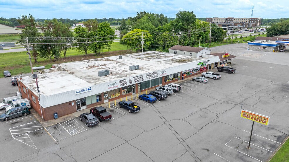 More Photos Of 15124-15136 Ft Campbell Blvd, Oak Grove Convenience Store For Sale
