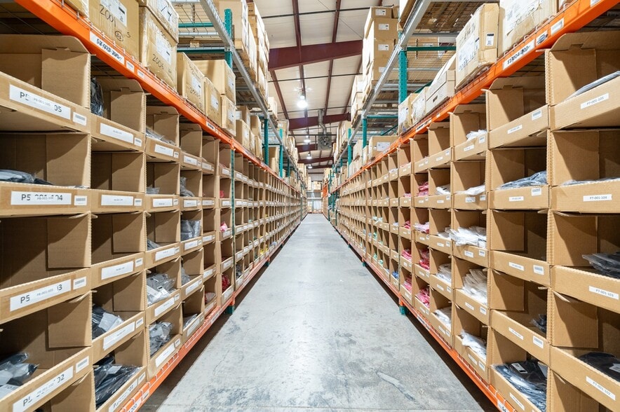 More Photos Of 44 Mitchell Rd, Ipswich Warehouse For Lease