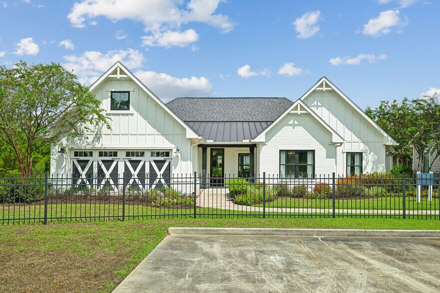 More Photos Of 27735 James Chapel Rd N, Holden Office For Sale