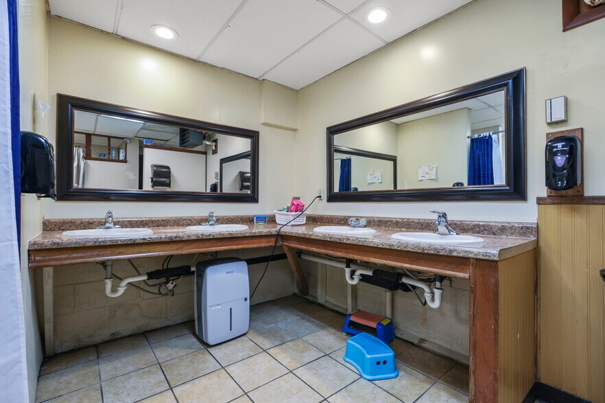 More Photos Of 5734 Durbin Rd, Bellville Specialty For Sale