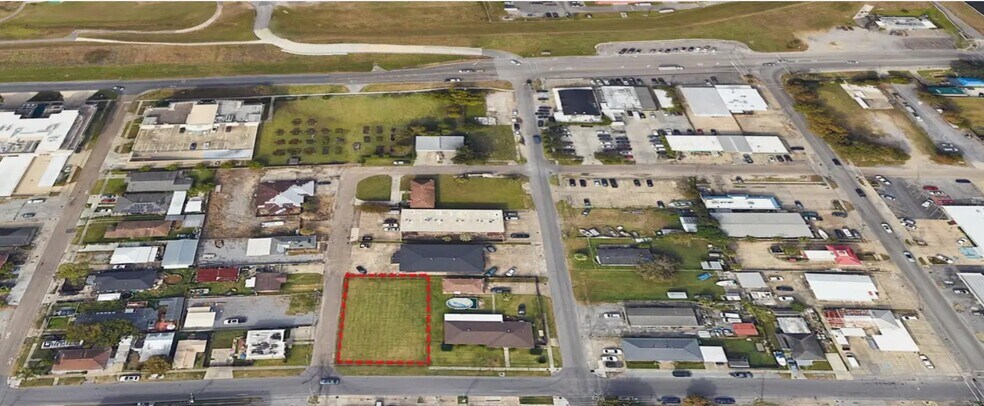 More Photos Of 307 Live Oak St, Metairie Land For Sale