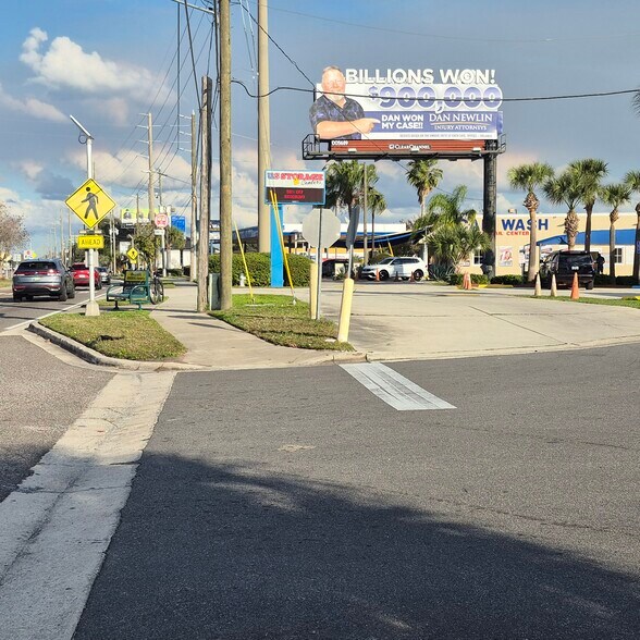 More Photos Of 6950-6980 Aloma Ave, Winter Park Office For Sale