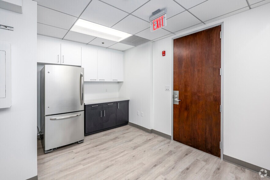 Photo of 8th Floor Ste 800