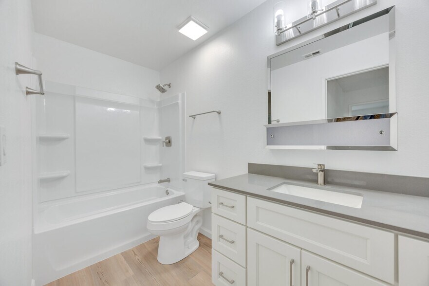 More Photos Of 1700 E Tabor Ave, Fairfield Apartments For Sale