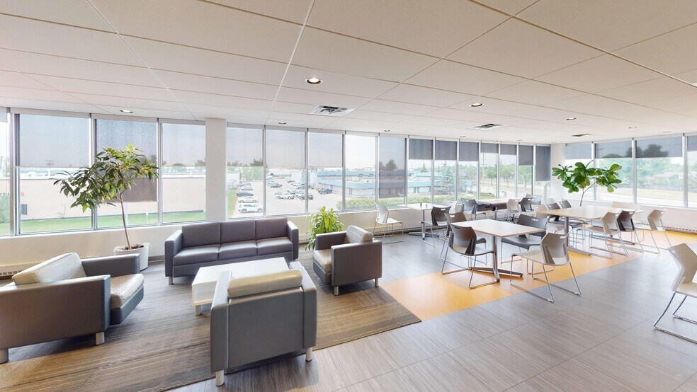 More Photos Of 1565 Willson Pl, Winnipeg Flex For Sale