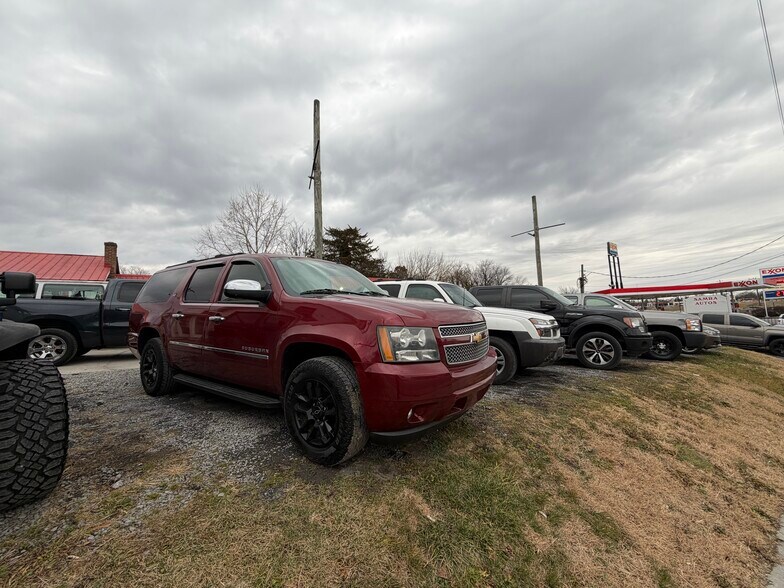 More Photos Of 790 Fairfax St, Stephens City Auto Dealership For Sale