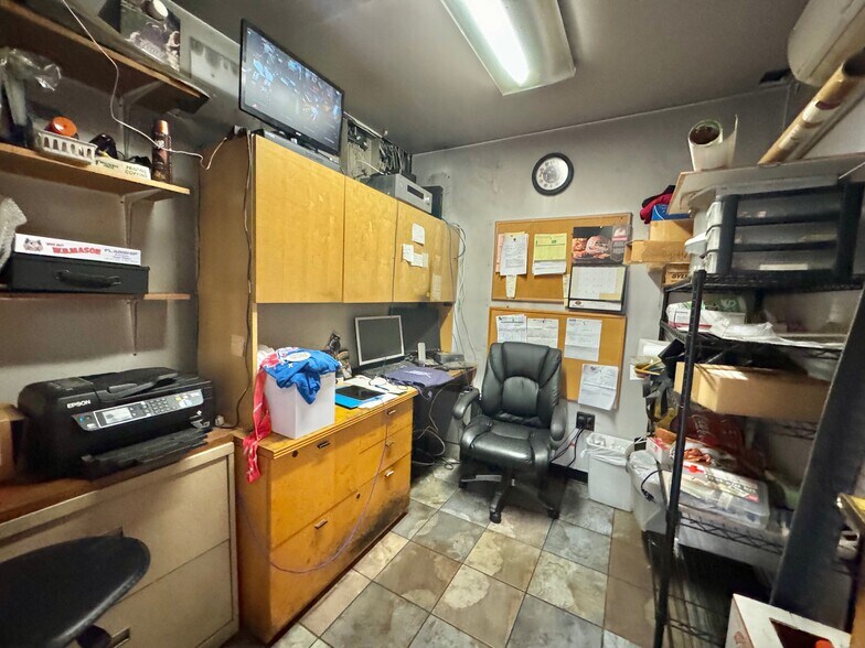 More Photos Of 32-38 Atlantic Ave, Lynbrook Office For Sale