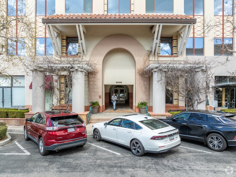 More Photos Of 26450 McBean Pky, Valencia Unknown For Lease