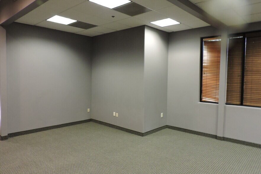 More Photos Of 2420 S Power Rd, Mesa Office For Sale