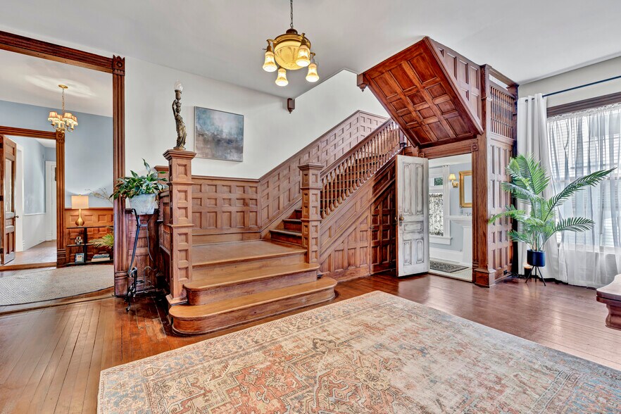 More Photos Of 412 S 3rd St, Wilmington Hospitality For Sale