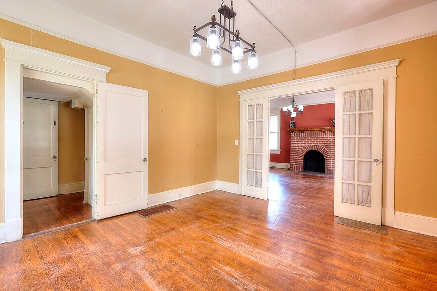 More Photos Of 338 N Broad St, Monroe Office Residential For Sale