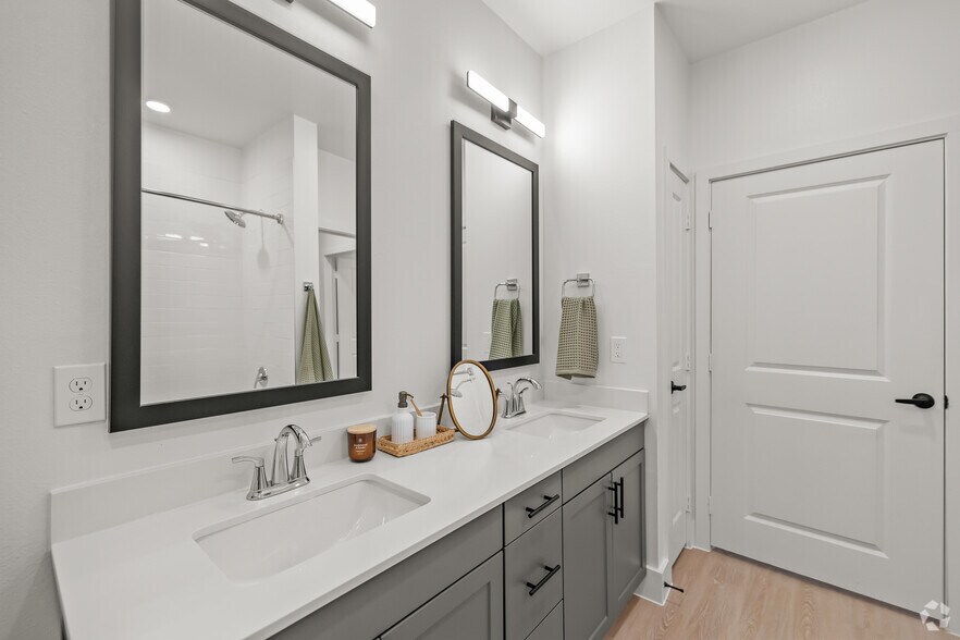 More Photos Of 9584 Eden Rd, Arlington Apartments For Lease