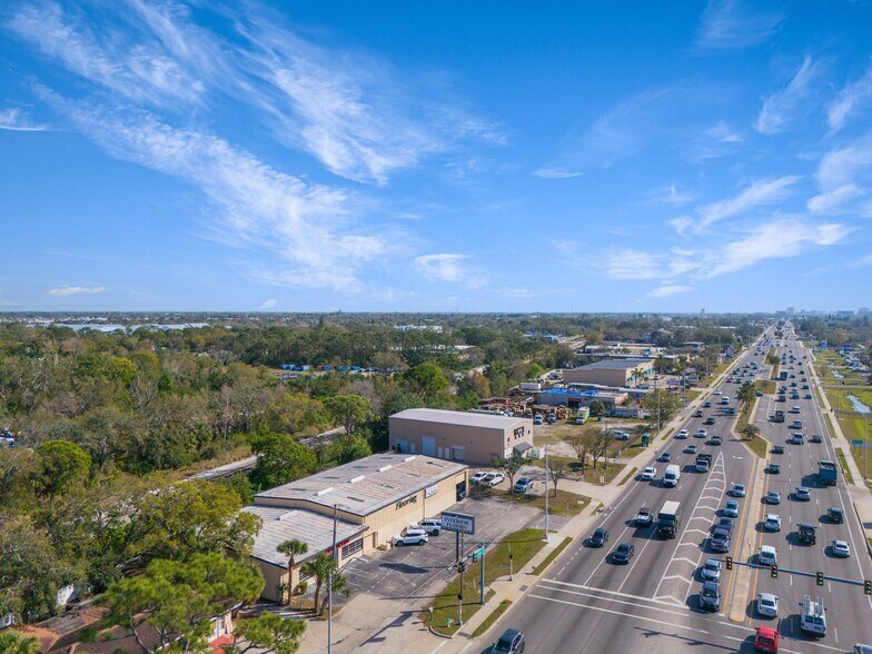 More Photos Of 4444 N Washington Blvd, Sarasota Warehouse For Sale