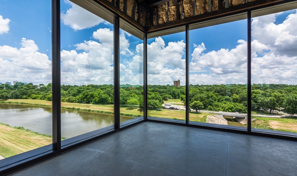 More Photos Of 1751 River Run, Fort Worth Office For Lease