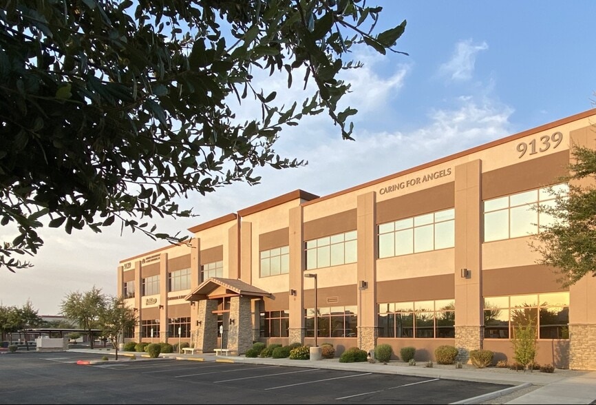 More Photos Of 9139 W Thunderbird Rd, Peoria Medical For Lease