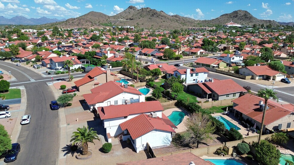 More Photos Of 1927 E Crocus Dr, Phoenix Specialty For Lease