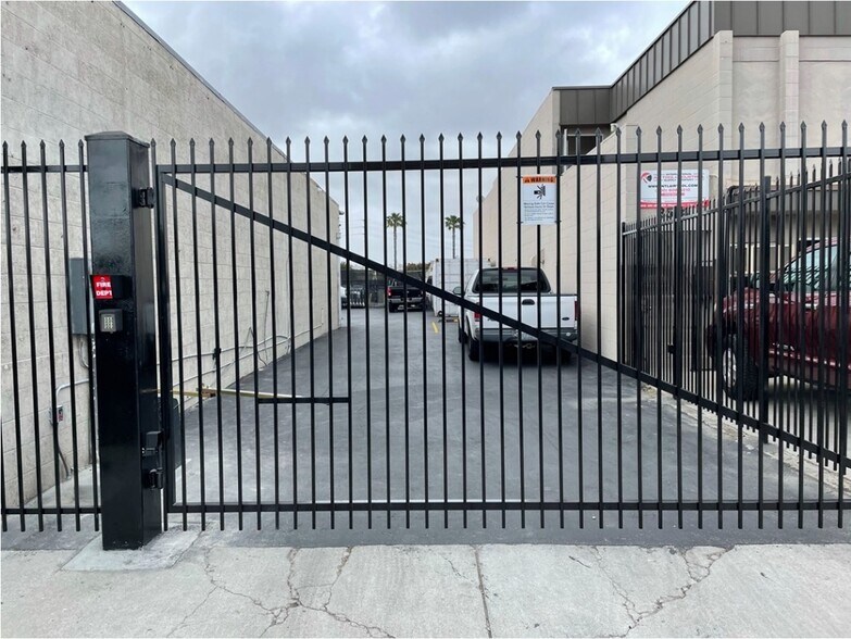 More Photos Of 3584 Hancock St, San Diego Warehouse For Lease