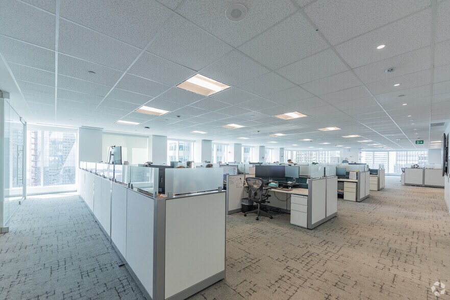 More Photos Of 181 Bay St, Toronto Office For Lease