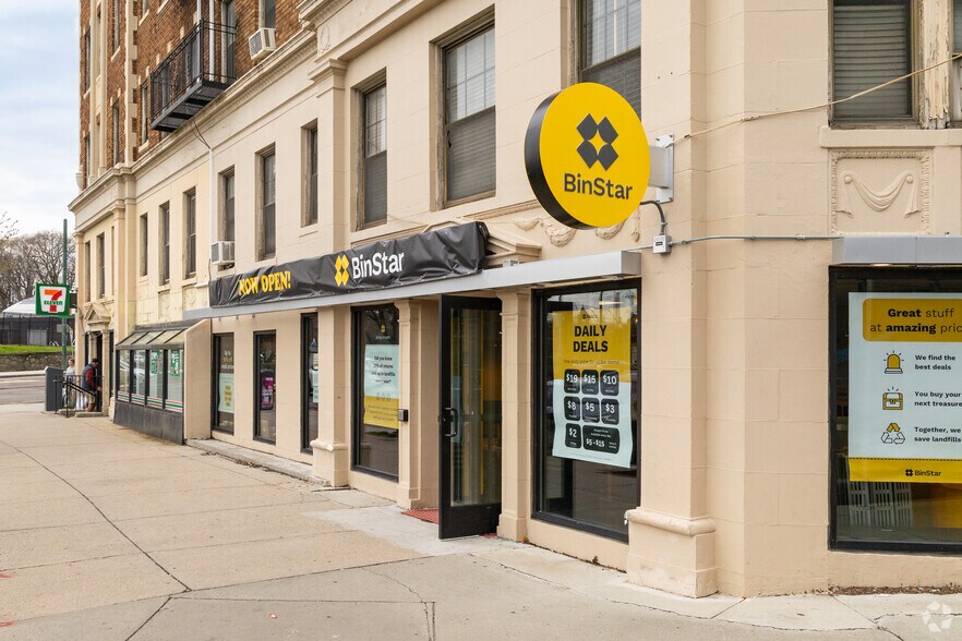 More Photos Of 1962 Beacon St, Brighton Apartments For Sale