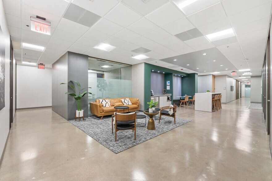 More Photos Of 1601 Industrial Blvd, Sugar Land Medical For Lease