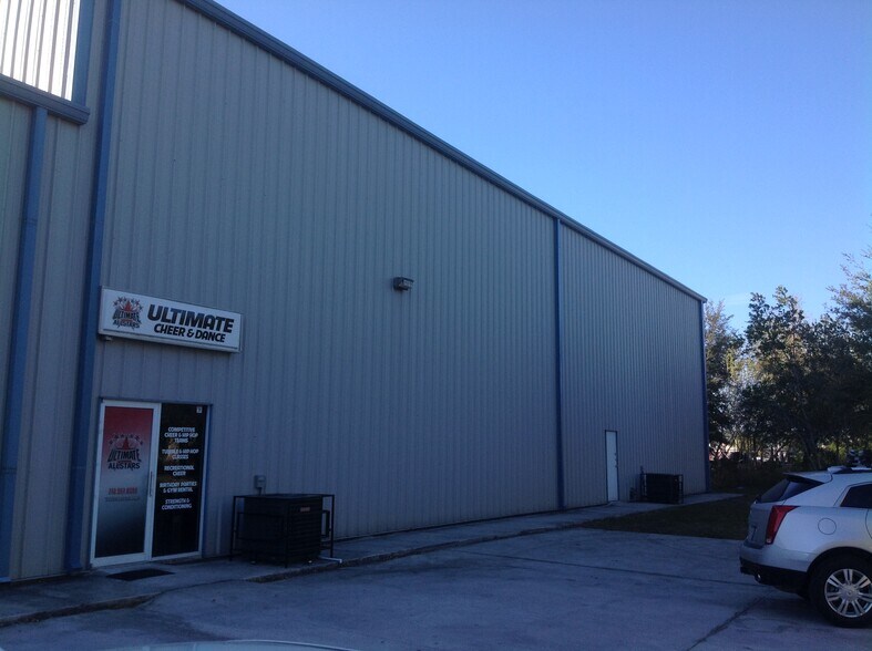 More Photos Of 9050 16th Pl, Vero Beach Warehouse For Lease