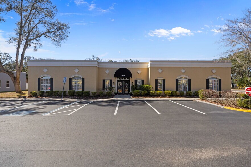 More Photos Of 14522 University Point Pl, Tampa Medical For Sale