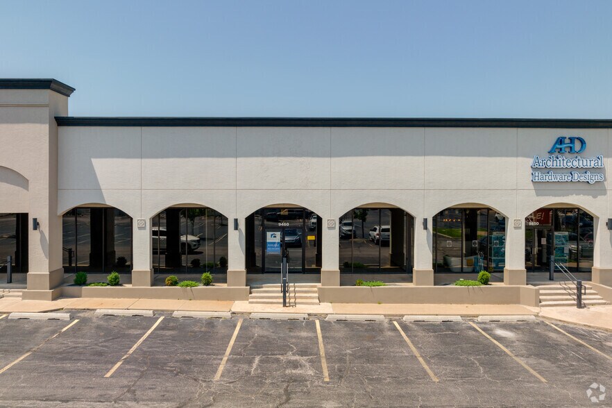 More Photos Of 9412-9494 N May Ave, Oklahoma City Unknown For Lease