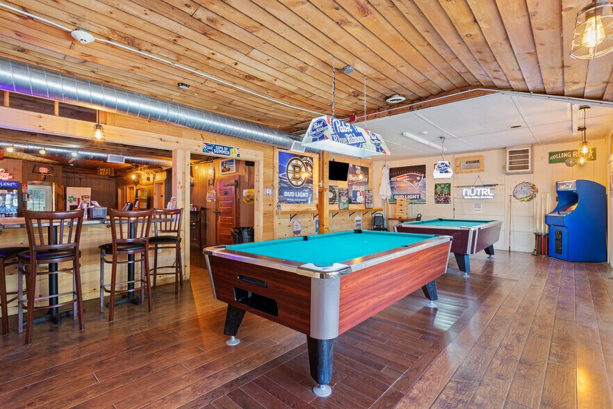 More Photos Of 107 Maple St, Barnstead Restaurant For Sale