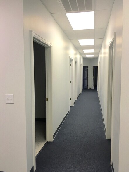 More Photos Of 4780-4782 Woodmere Blvd, Montgomery Medical For Lease