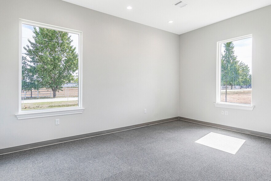 More Photos Of 7469 Pennsylvania Dr, Amarillo Office For Lease